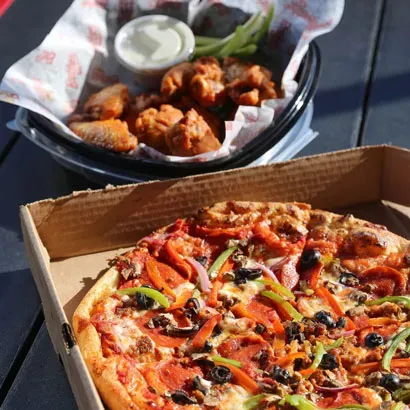 Bubba's 33 Pizza and Wings